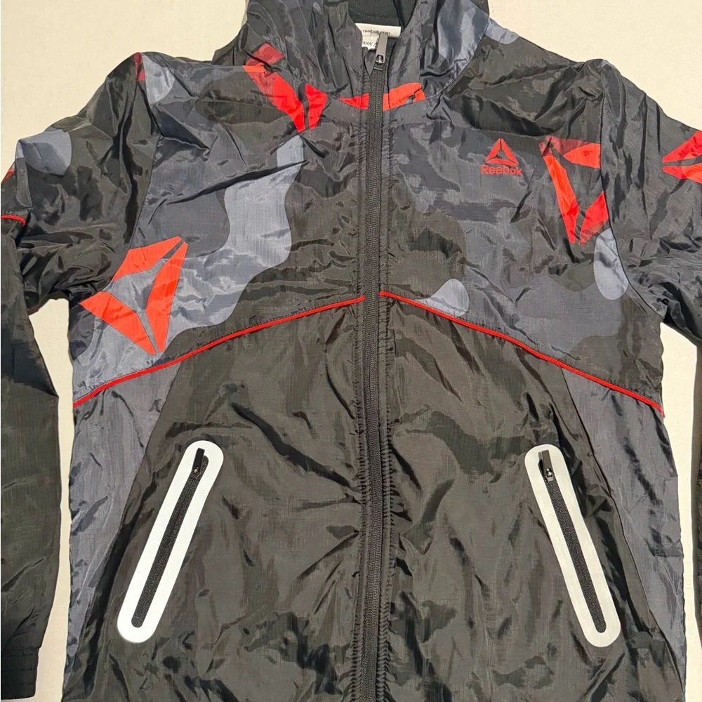 Reebok black & red Windbreaker,‎ ls Full Zip, Kids size 10-12 #377
